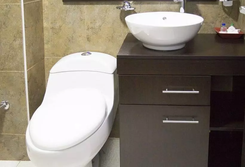 Fotos del hotel Airport Travel:  8