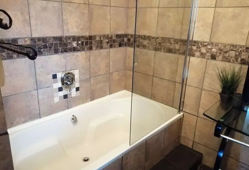 Fotos del hotel 24 Onvrey 3 Star Guest House:  19