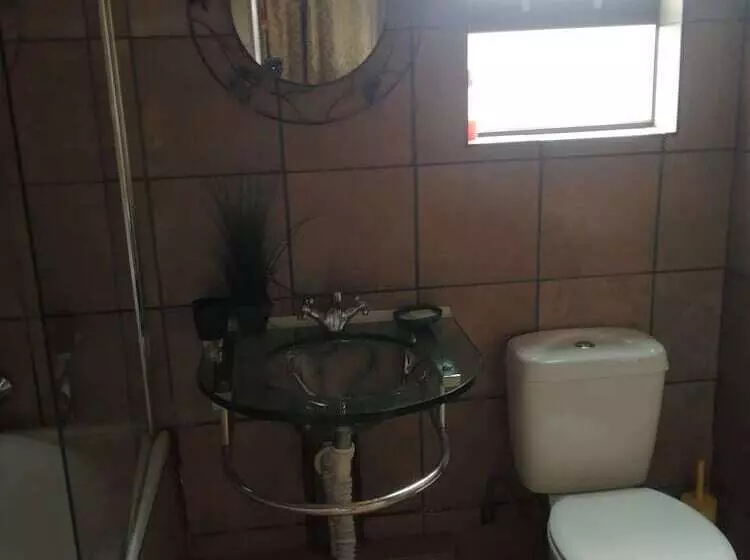 Fotos del hotel 24 Onvrey 3 Star Guest House:  14