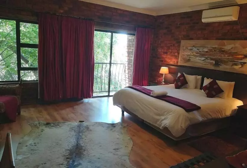 Fotos del hotel 24 Onvrey 3 Star Guest House:  15