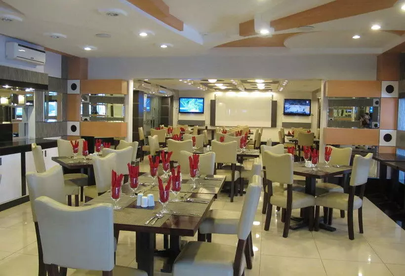Fotos del hotel The Metropolis Suites Davao:  2