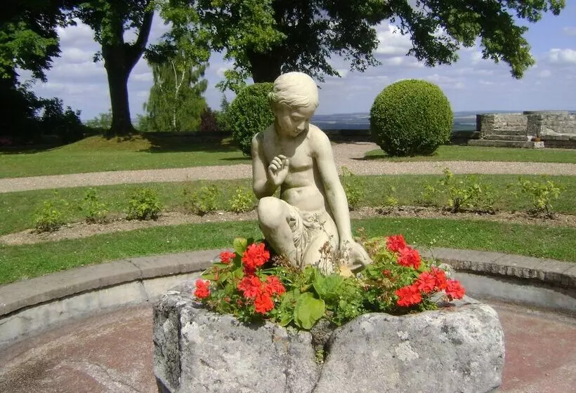 Fotos del hotel Chateau Hattonchatel:  7