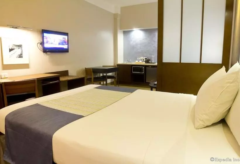 Fotos del hotel Microtel By Wyndham Acropolis:  19