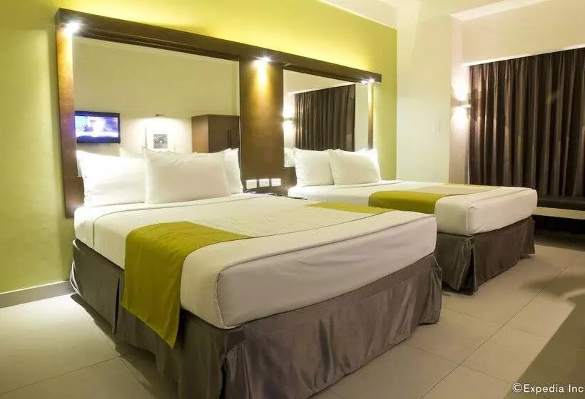 Fotos del hotel Microtel By Wyndham Acropolis:  21