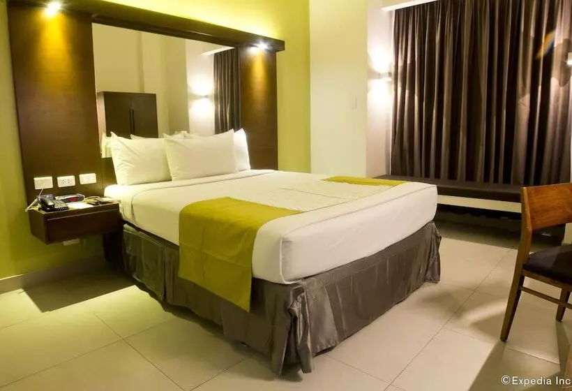 Fotos del hotel Microtel By Wyndham Acropolis:  16