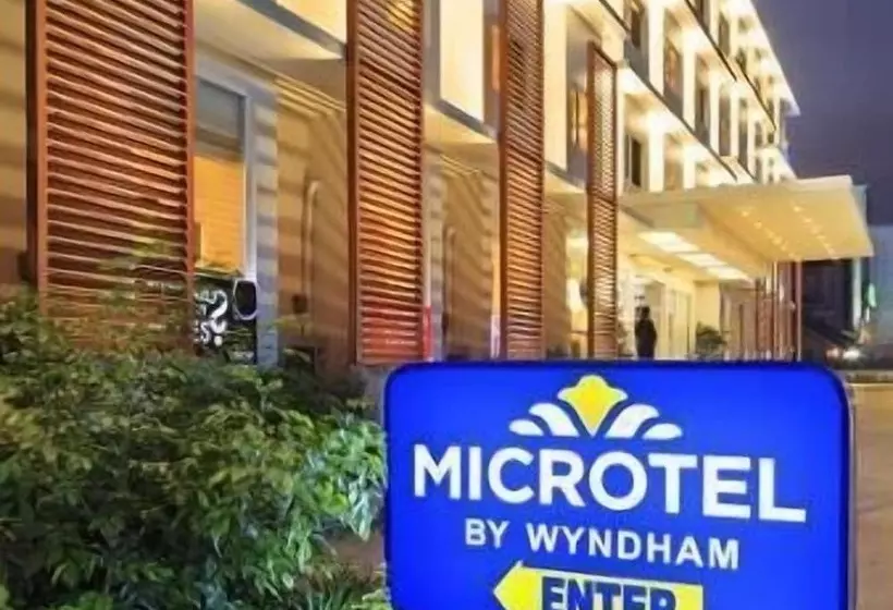 Fotos del hotel Microtel By Wyndham Acropolis:  5