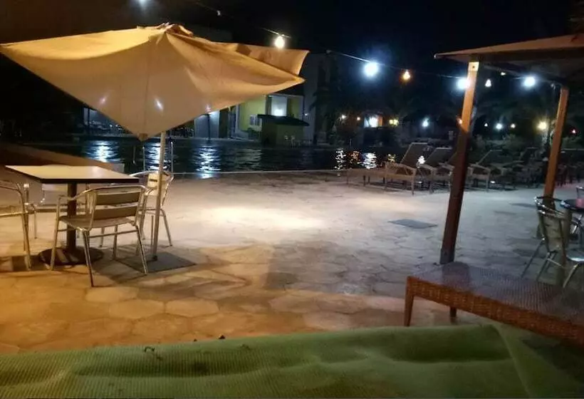 Fotos del hotel El Mouahidine:  9