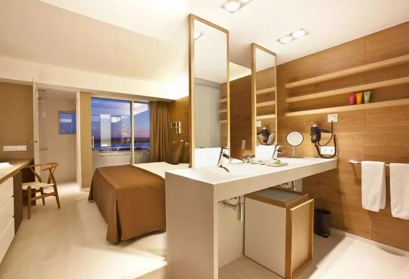 Fotos del hotel Ocean Drive Port Portals:  14