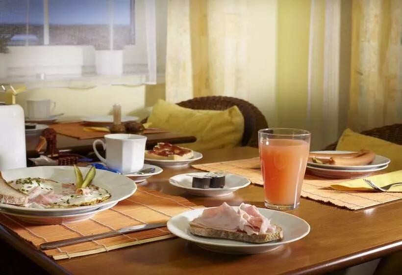 Fotos del hotel Pension Kern:  8