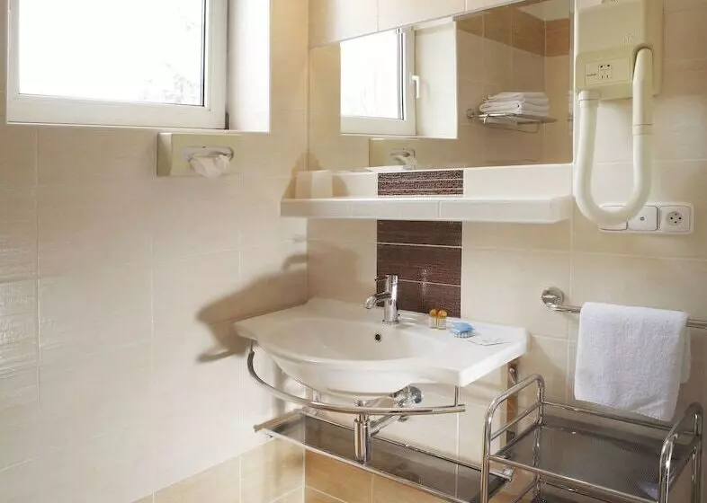 Fotos del hotel Pension Kern:  18