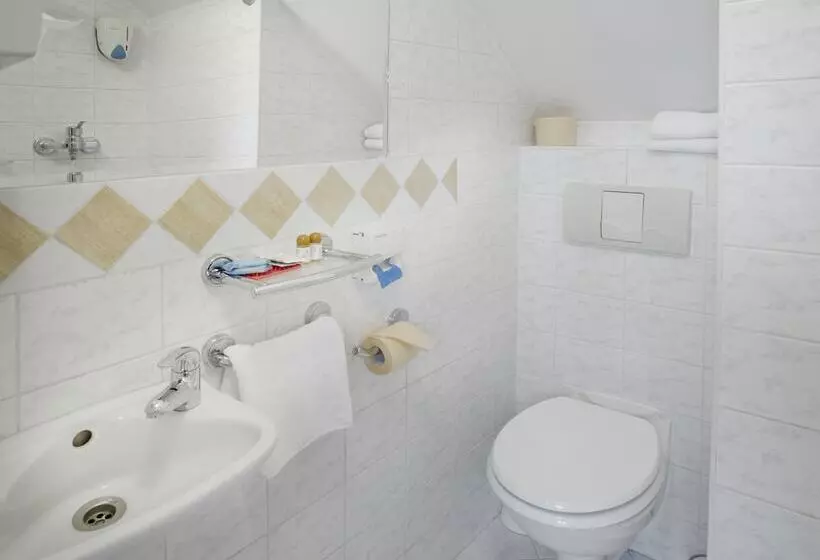 Fotos del hotel Pension Kern:  15