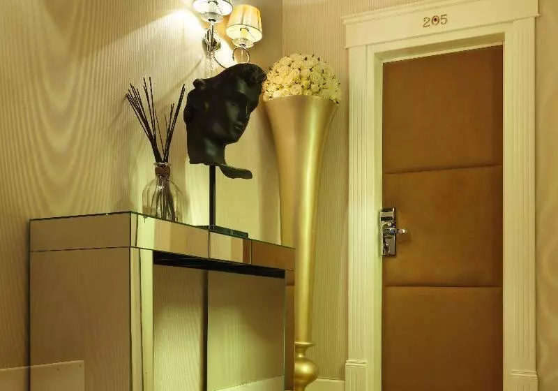 Fotos del hotel Spagna Royal Suite:  2