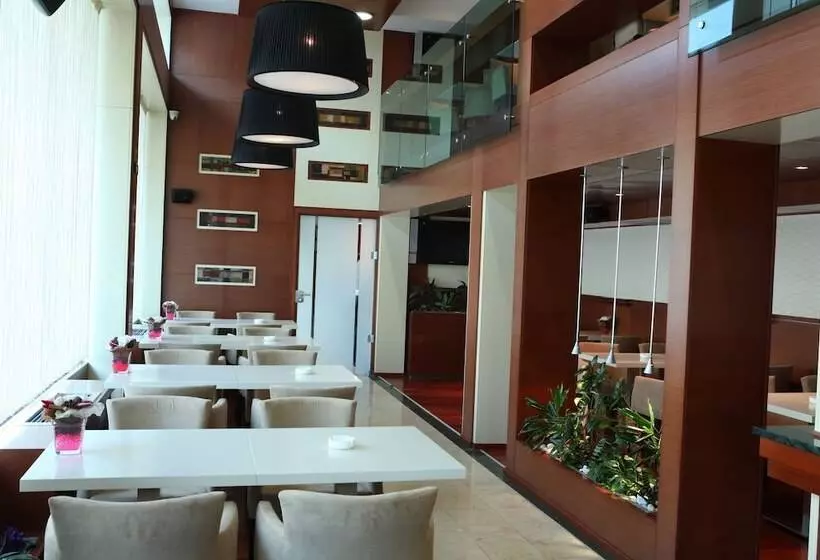 Fotos del hotel Garni Hotel Aleksandar:  5