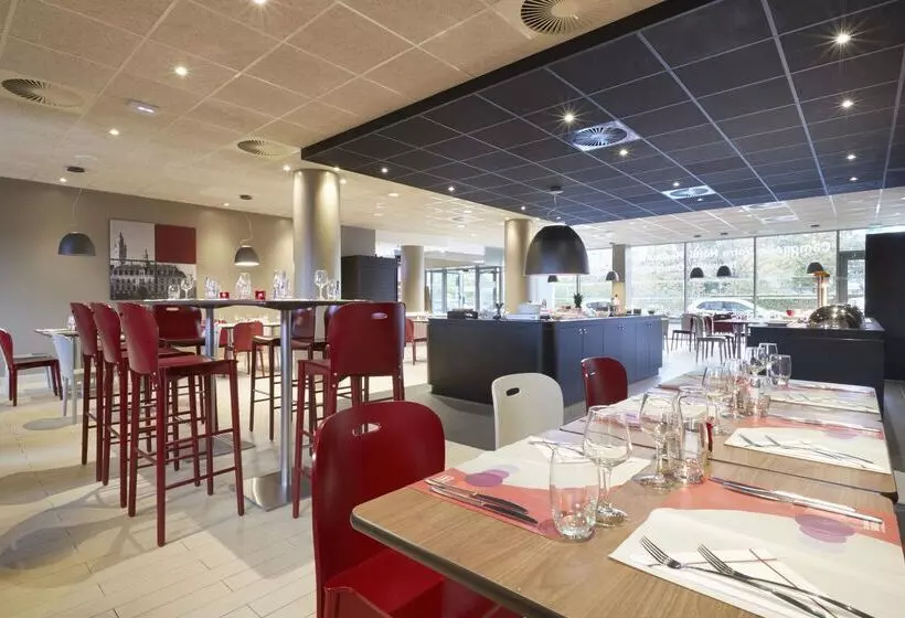 Fotos del hotel Campanile Lille Euralille:  25