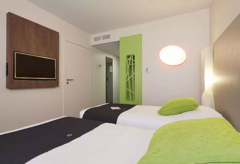 Fotos del hotel Campanile Lille Euralille:  19