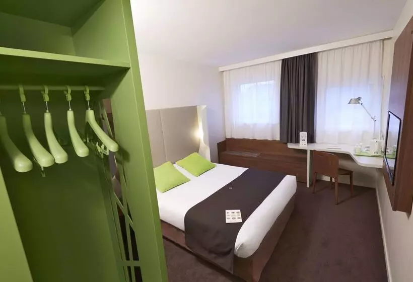 Fotos del hotel Campanile Lille Euralille:  3