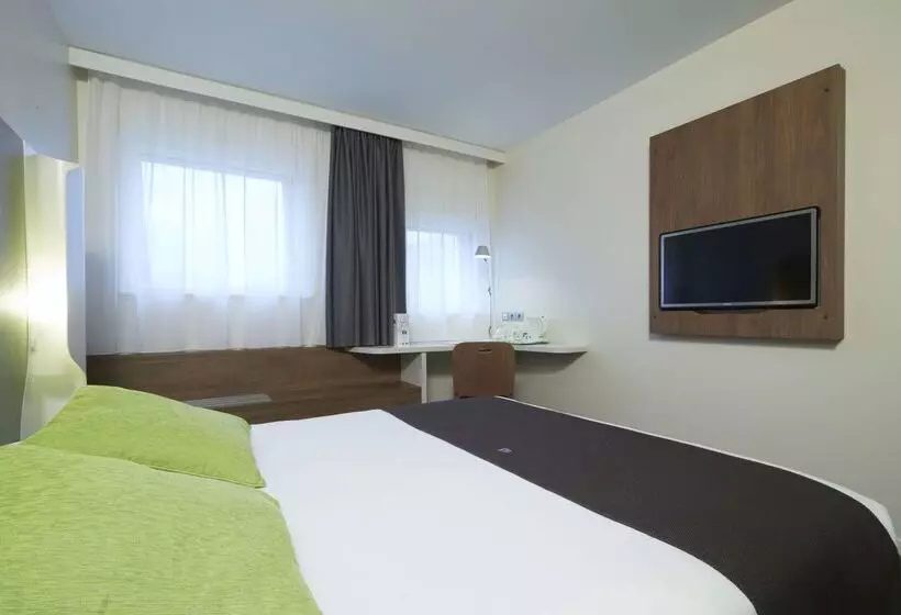 Fotos del hotel Campanile Lille Euralille:  5