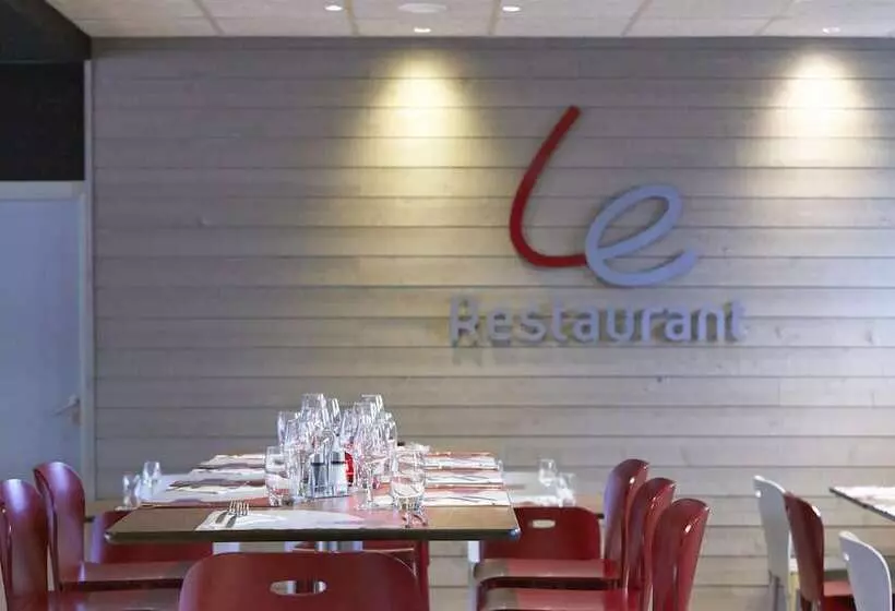 Fotos del hotel Campanile Lille Euralille:  2