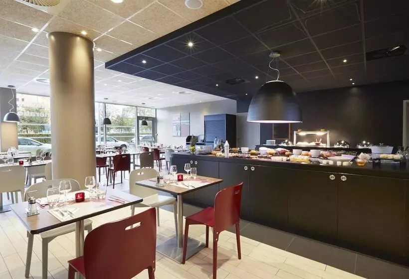 Fotos del hotel Campanile Lille Euralille:  23