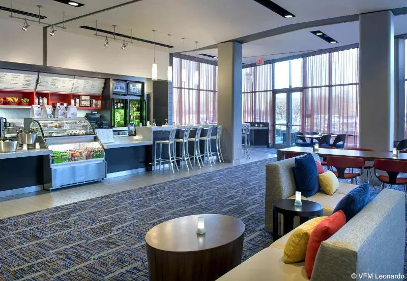 Fotos del hotel Courtyard By Marriott Philadelphia South At The Navy Yard:  10