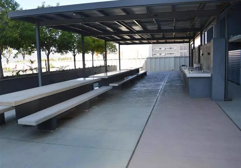 Fotos del hotel Direct Hotels-islington At Central:  8