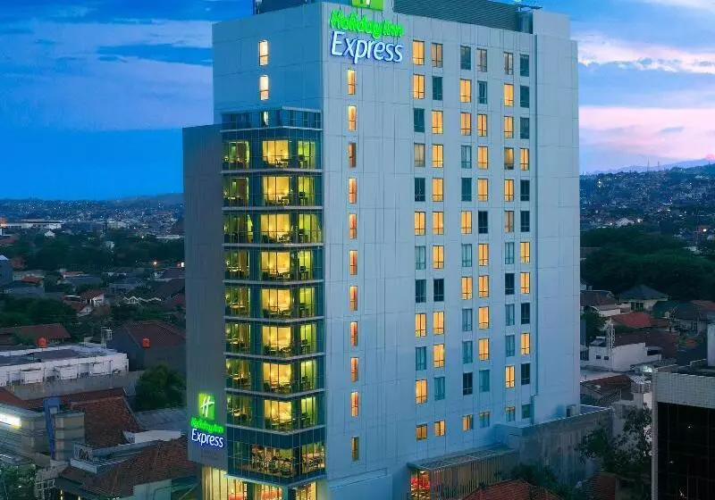 Fotos del hotel Holiday Inn Express Semarang Simpang Lima, An Ihg:  20