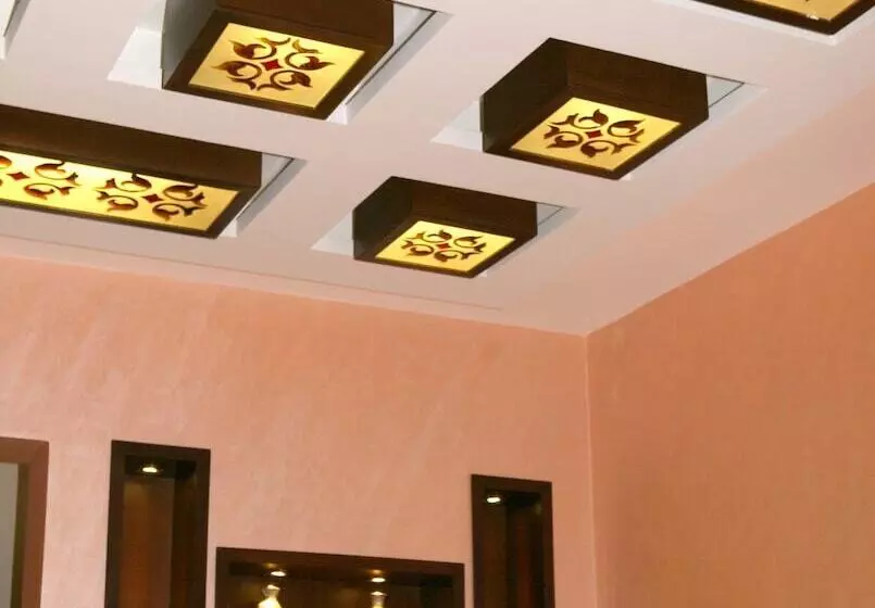 Fotos del hotel Seven Wonders:  10