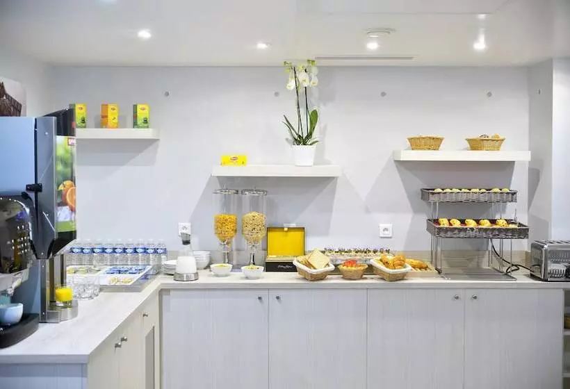 Fotos del hotel Hôtel Eugénie:  9