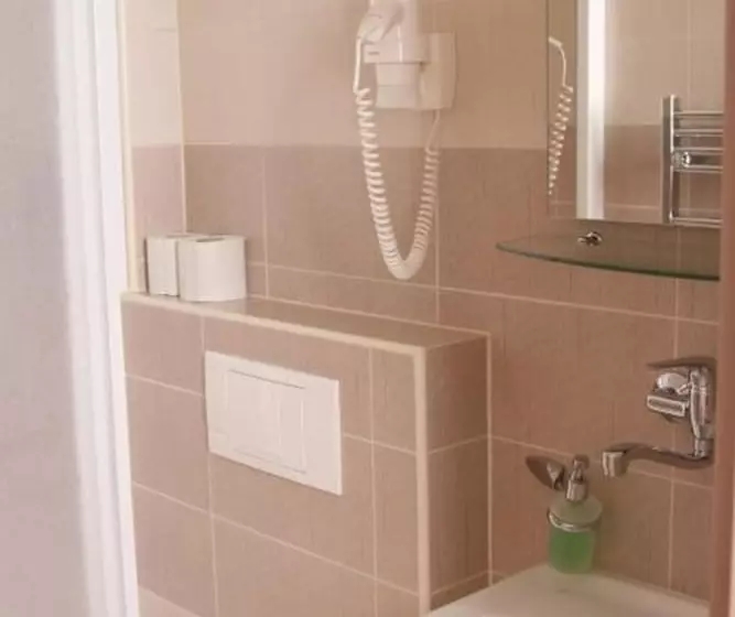 Fotos del hotel Klara:  11