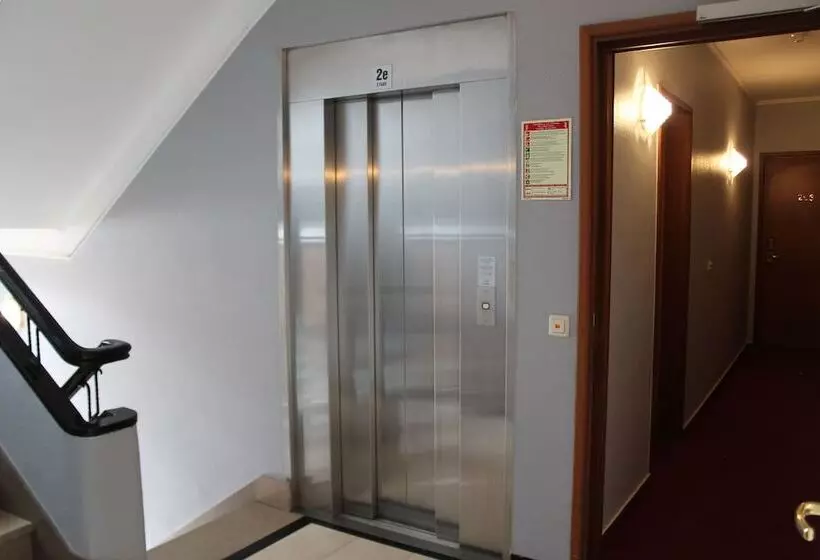 Fotos del hotel Yasha:  3