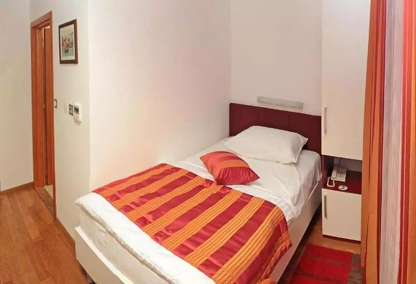 Fotos del hotel Monika:  5