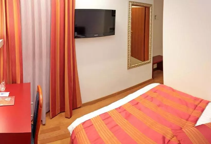 Fotos del hotel Monika:  11