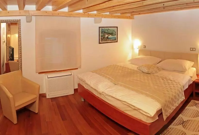 Fotos del hotel Monika:  3