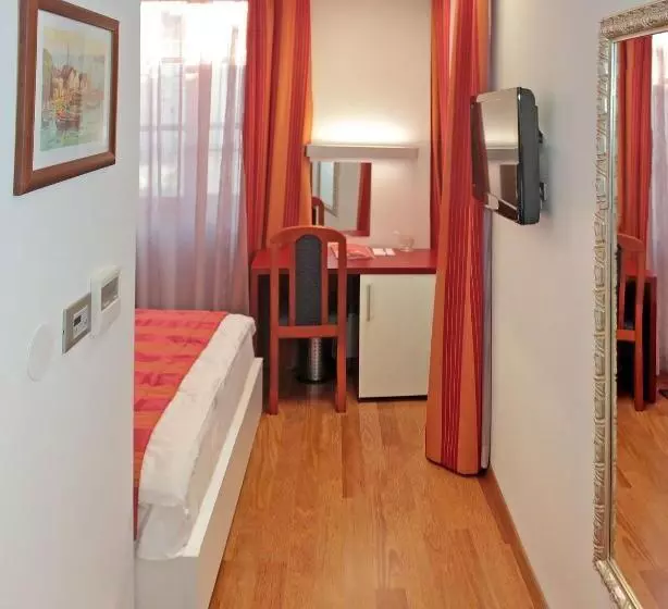 Fotos del hotel Monika:  22