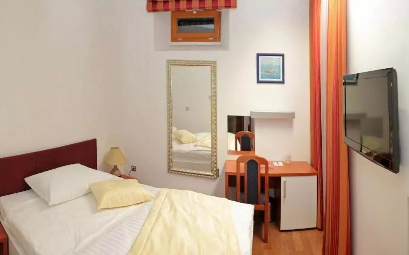 Fotos del hotel Monika:  6