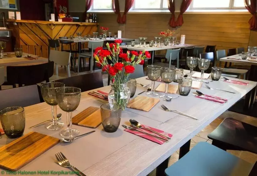 Fotos del hotel Korpikartano:  4