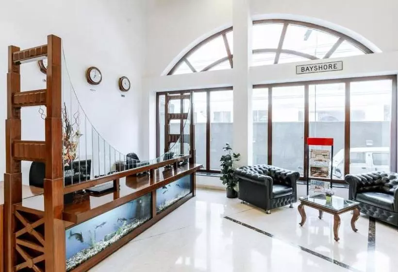 Fotos del hotel Sfo  And Suites:  12