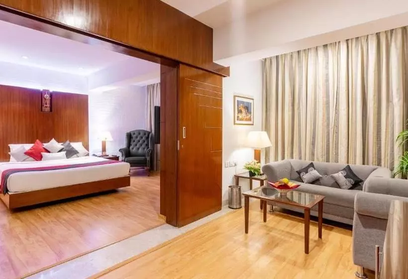 Fotos del hotel Sfo  And Suites:  11