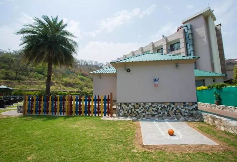 Fotos del hotel Golden Tulip Chandigarh, Panchkula:  8