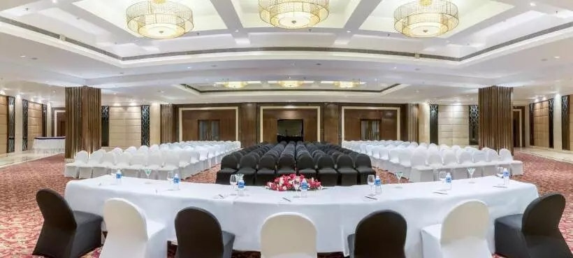 Fotos del hotel Golden Tulip Chandigarh, Panchkula:  20