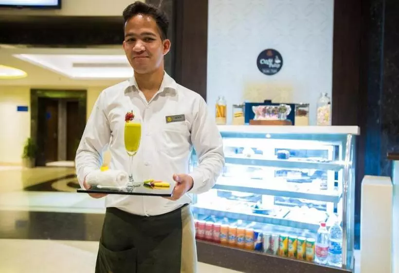 Fotos del hotel Golden Tulip Chandigarh, Panchkula:  18