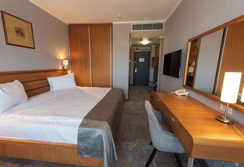 Fotos del hotel Ramada By Wyndham Cluj:  2