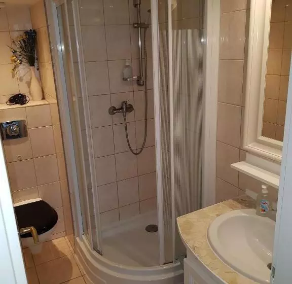 Fotos del hotel Connection Guesthouse:  2