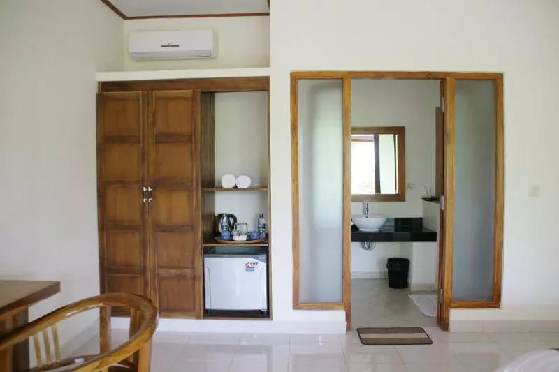 Fotos del hotel Puri Sari Beach:  6