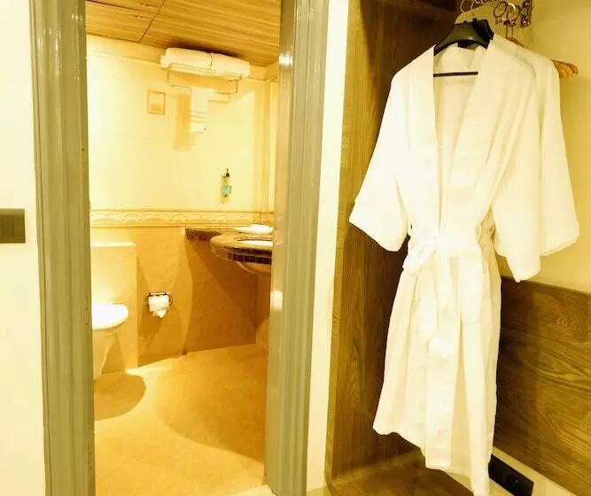 Fotos del hotel The Singh Empire:  12