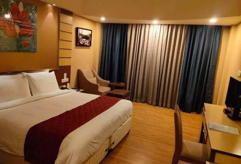 Fotos del hotel The Plaza:  22