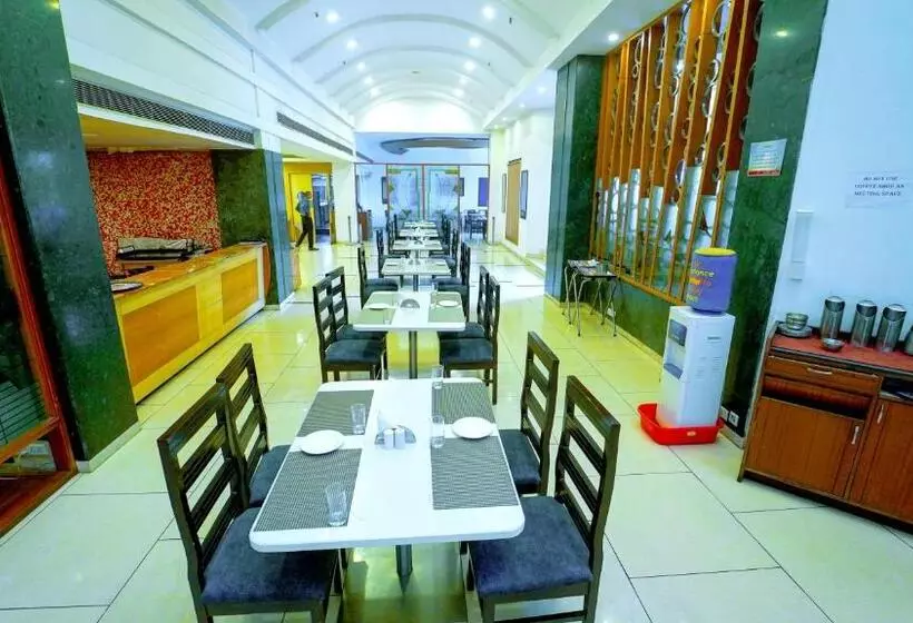 Fotos del hotel The Plaza:  13