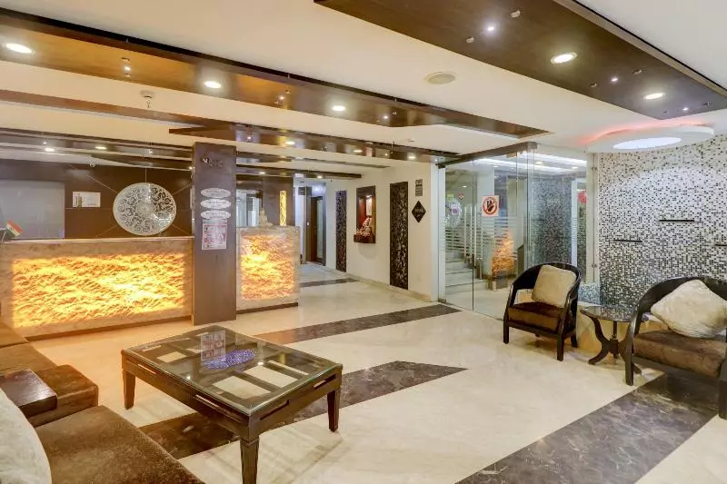 Fotos del hotel Capital O 4051 La Sapphire:  7