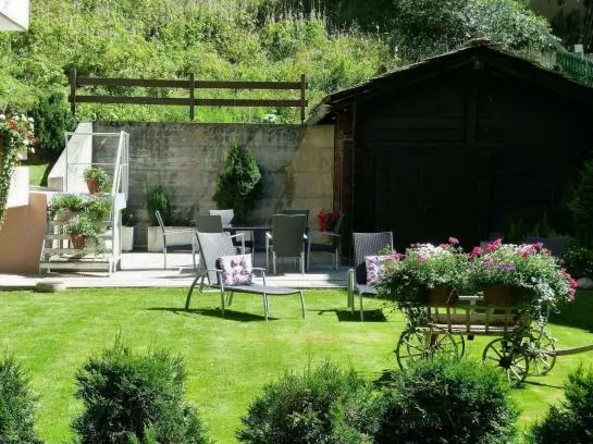 Fotos del hotel Jolimont Ferienwohnungen:  8