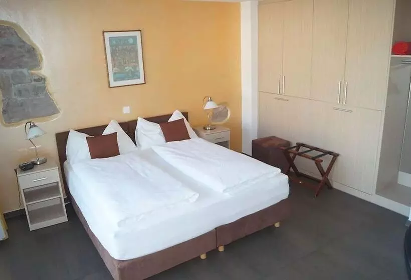 Fotos del hotel Micro:  9